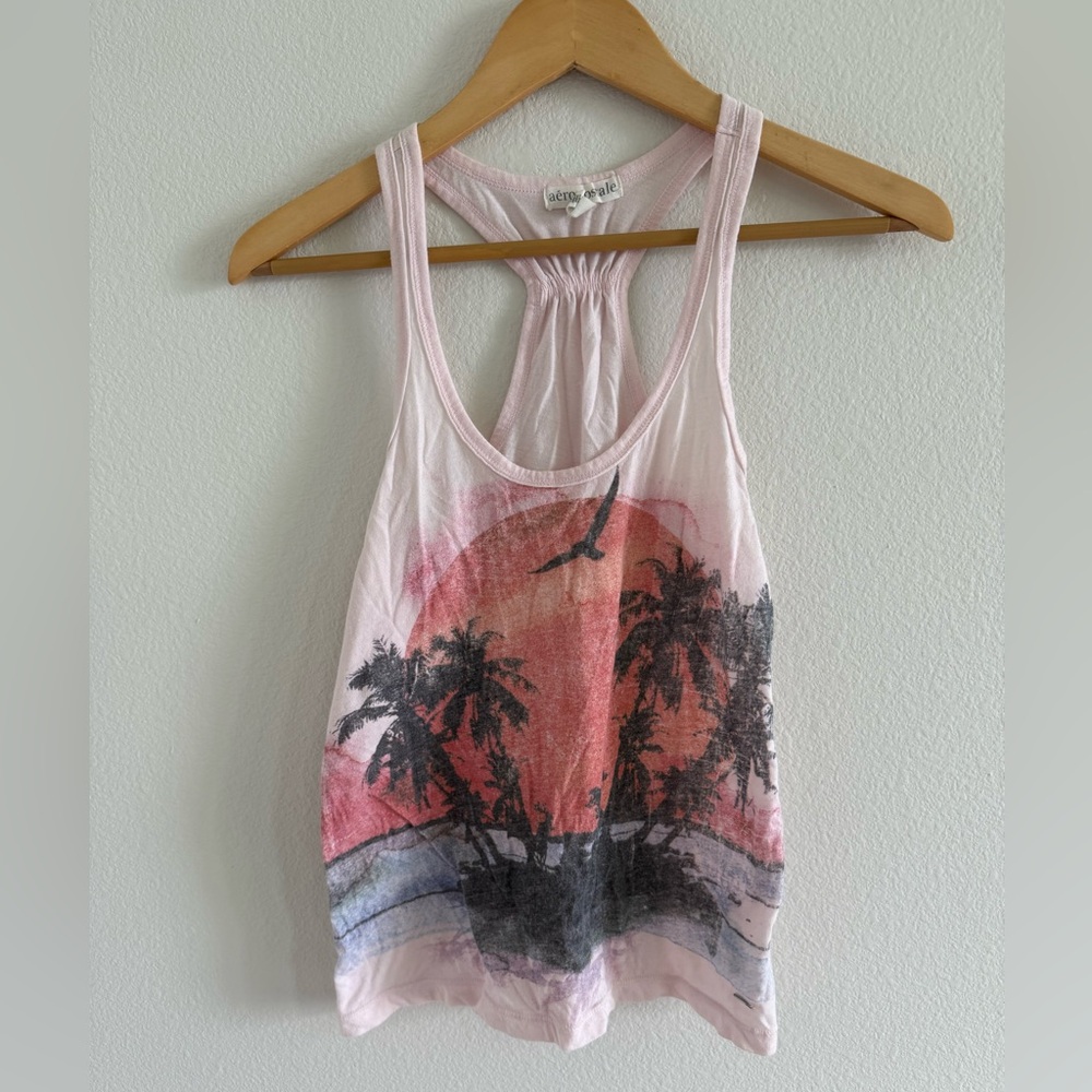 Aéropostale Sleeveless Pink Graphic Tank Top